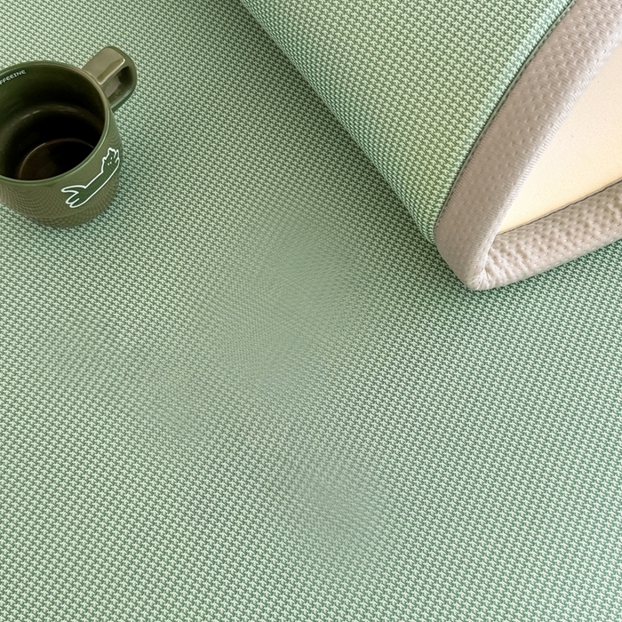 91家纺网 家纺一手货源 找家纺 卡罗兰 2025新款碳光冰丝按摩学生床垫床褥 双面 四季通用 水绿