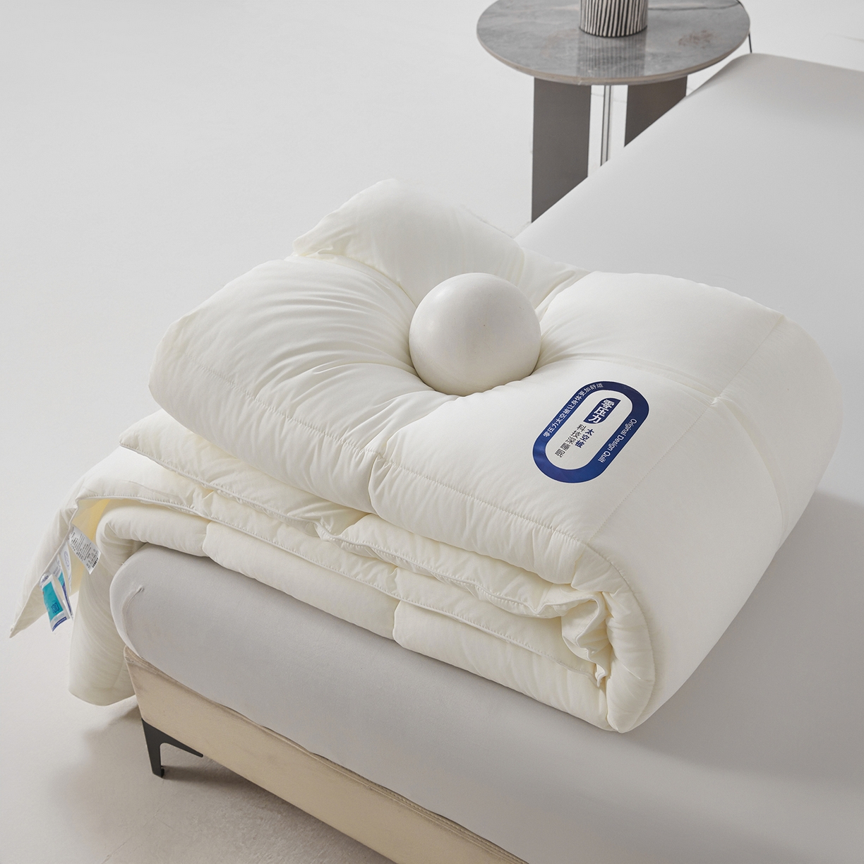 91家纺网 家纺一手货源 找家纺 帕芬鸟家纺 2025新款零压力太空被被子被芯系列 奶芙白