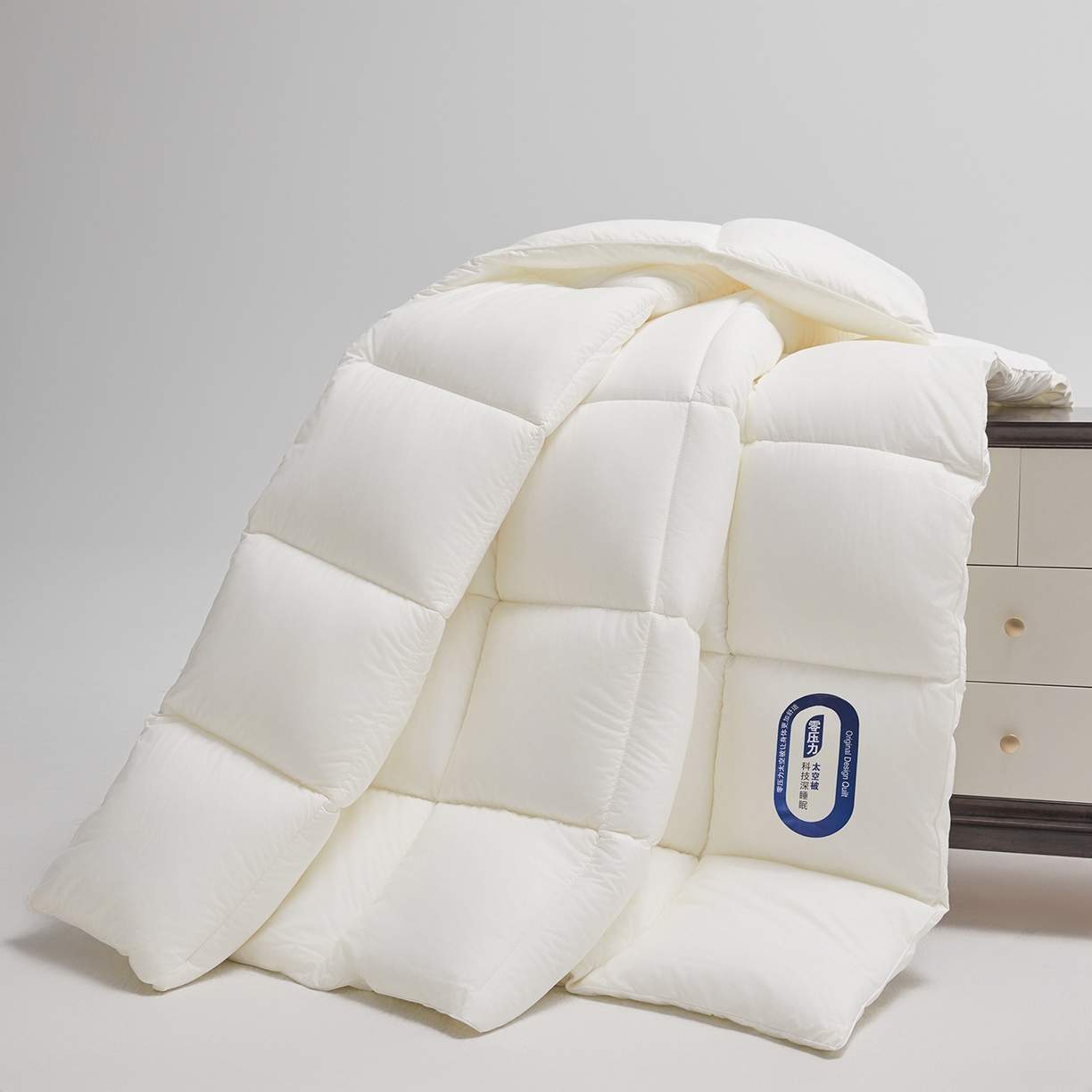 91家纺网 家纺一手货源 找家纺 帕芬鸟家纺 2025新款零压力太空被被子被芯系列 奶芙白