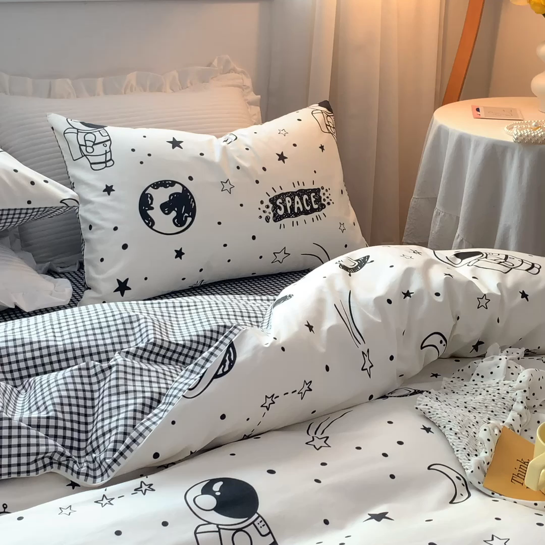 91家纺网 家纺一手货源 找家纺 吉象家纺 2025新款亲肤舒适全棉纯棉小清新卡通系列四件套 快乐星球