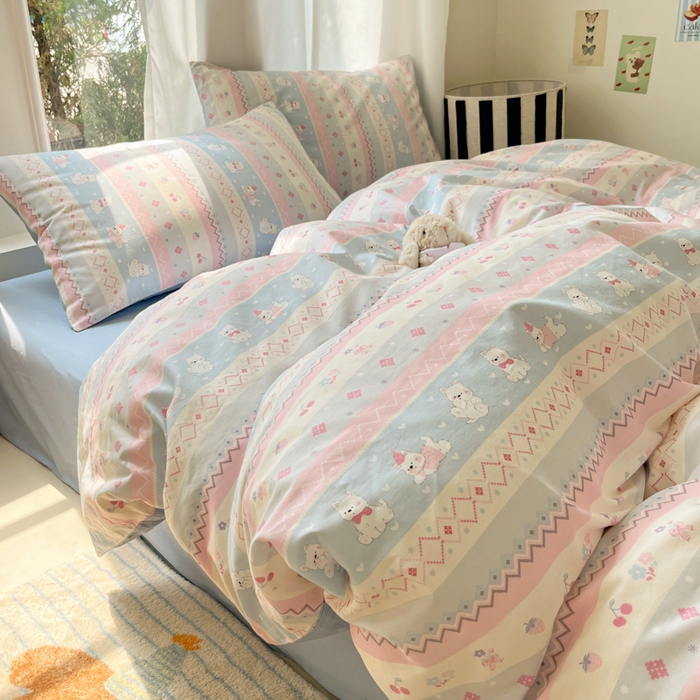 91家纺网 家纺一手货源 找家纺 吉象家纺 2025新款亲肤舒适全棉纯棉小清新卡通系列四件套 小狗笔记