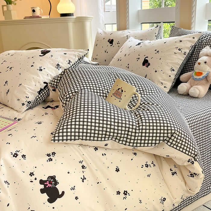 91家纺网 家纺一手货源 找家纺 吉象家纺 2025新款亲肤舒适全棉纯棉小清新卡通系列四件套 小黑猫