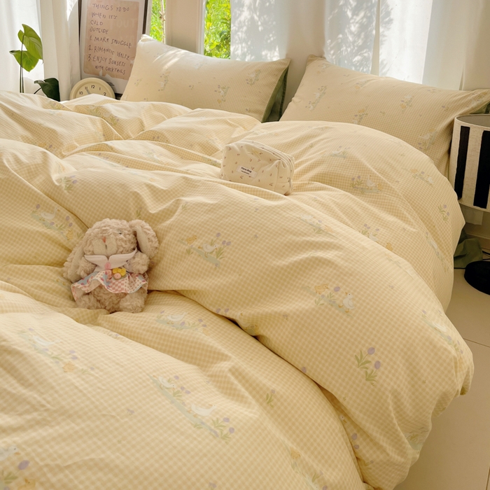 91家纺网 家纺一手货源 找家纺 吉象家纺 2025新款亲肤舒适全棉纯棉小清新卡通系列四件套 小萌鸭