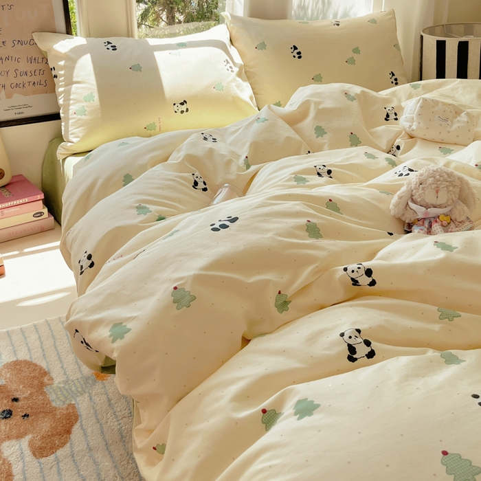 91家纺网 家纺一手货源 找家纺 吉象家纺 2025新款亲肤舒适全棉纯棉小清新卡通系列四件套 熊猫森林