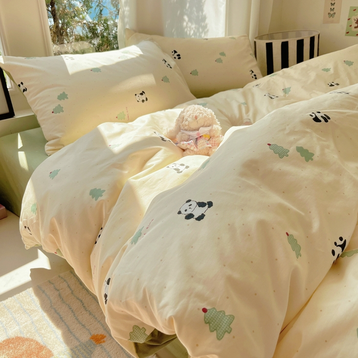 91家纺网 家纺一手货源 找家纺 吉象家纺 2025新款亲肤舒适全棉纯棉小清新卡通系列四件套 熊猫森林