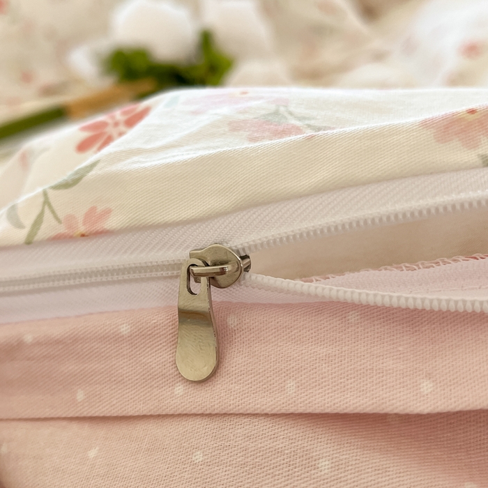 91家纺网 家纺一手货源 找家纺 花梦欣 2025新款全棉纯棉印花单品系列-三件套 旧书折痕粉