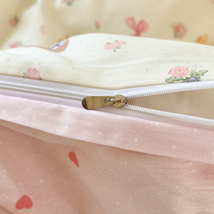 91家纺网 家纺一手货源 找家纺 花梦欣 2025新款全棉纯棉印花单品系列-三件套 酷卡小狗