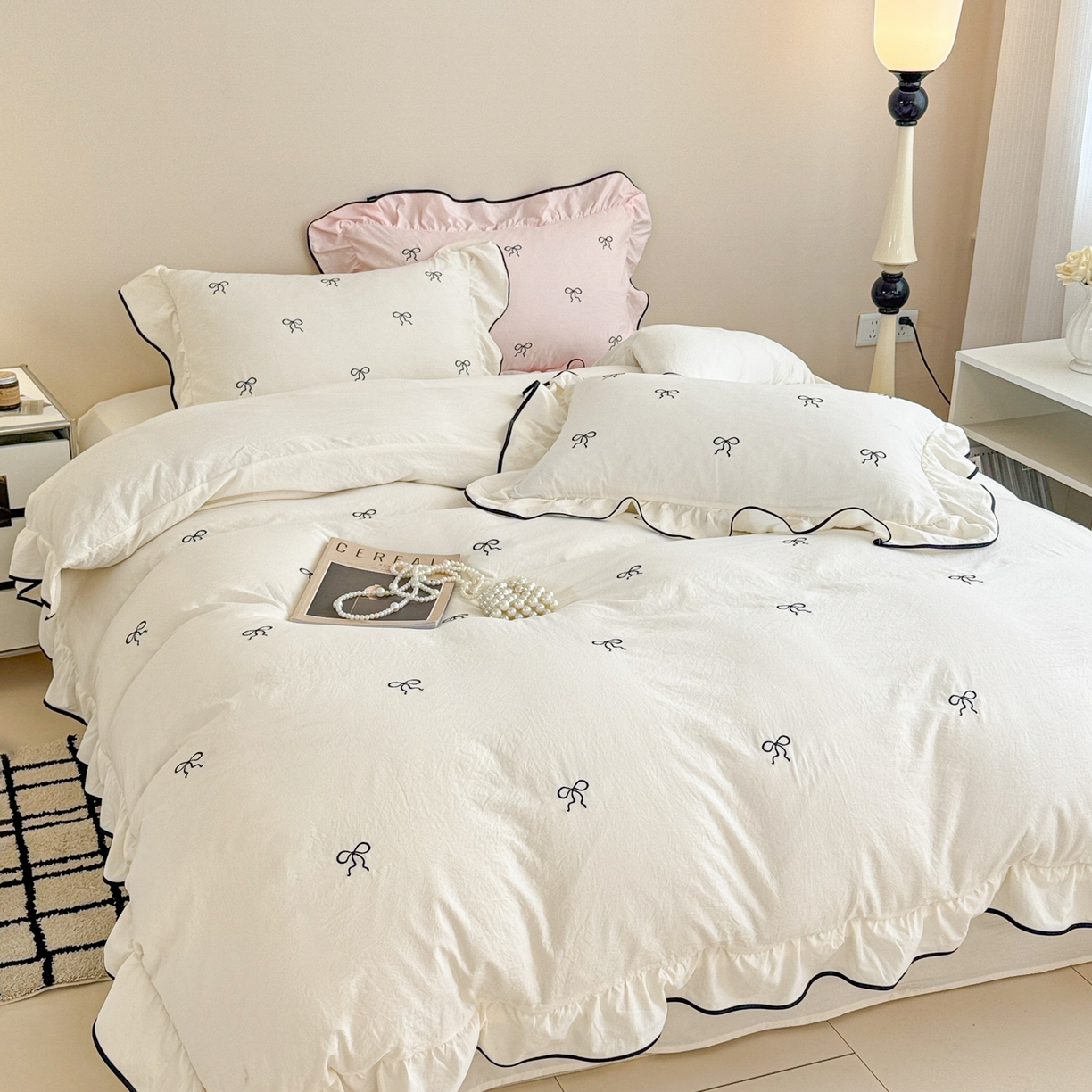 91家纺网 家纺一手货源 找家纺 米可 2025新款云朵棉刺绣花边款四件套 心动-白