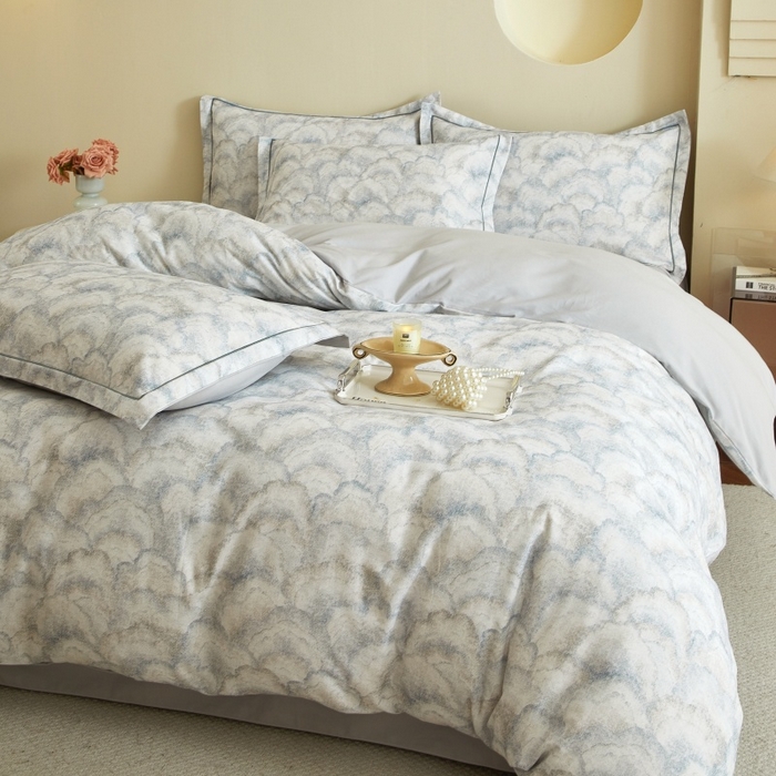 91家纺网 家纺一手货源 找家纺 沐白家居 2025新款全棉生态磨毛四件套雾林-浅灰