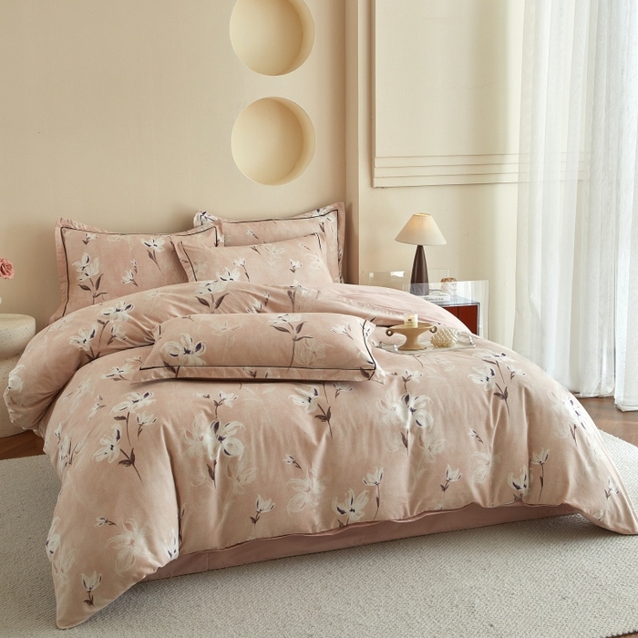 91家纺网 家纺一手货源 找家纺 沐白家居 2025新款全棉生态磨毛四件套锦瑟-豆沙