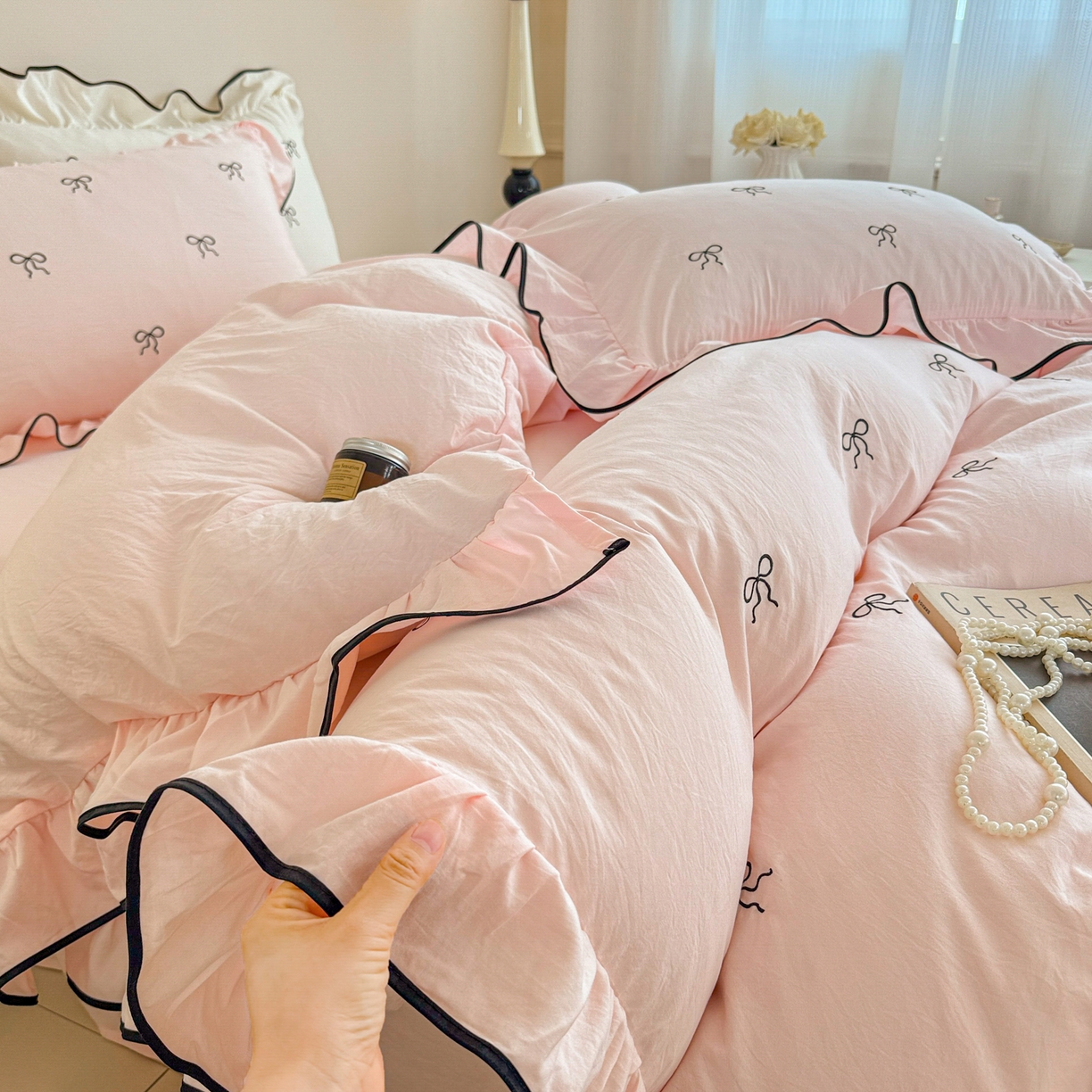 91家纺网 家纺一手货源 找家纺 米可 2025新款云朵棉刺绣花边款四件套 心动-粉