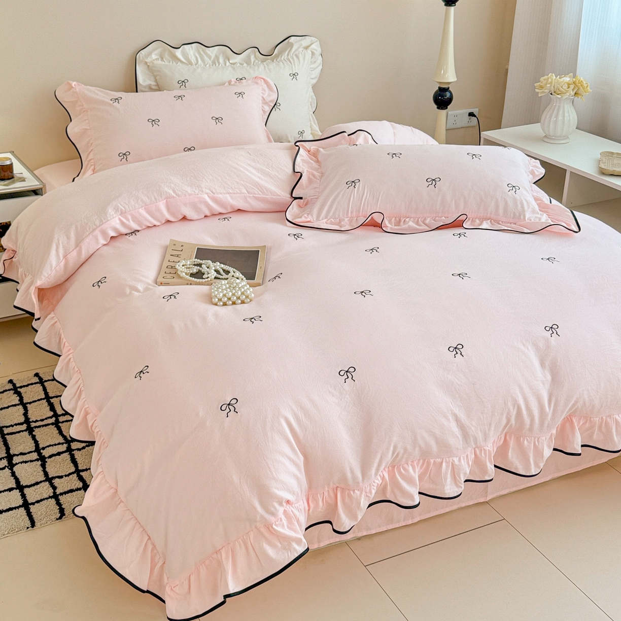 91家纺网 家纺一手货源 找家纺 米可 2025新款云朵棉刺绣花边款四件套 心动-粉