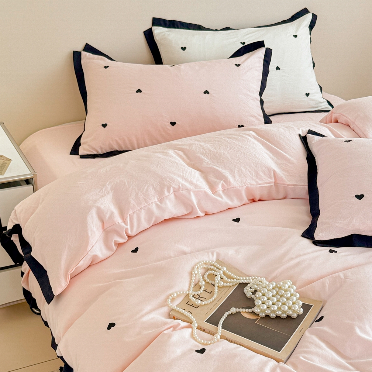 91家纺网 家纺一手货源 找家纺 米可 2025新款云朵棉刺绣花边款四件套 爱心-粉