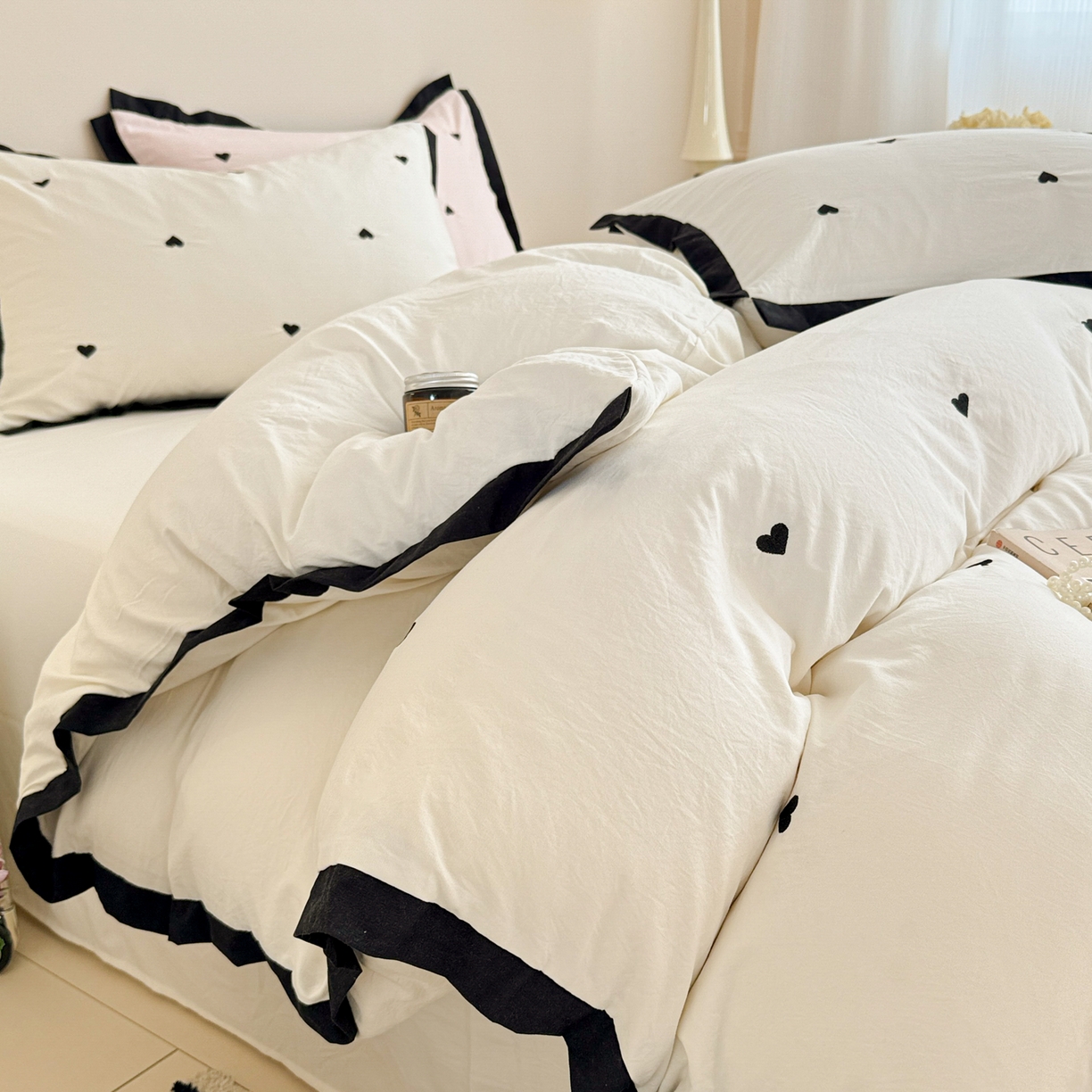 91家纺网 家纺一手货源 找家纺 米可 2025新款云朵棉刺绣花边款四件套 爱心-白