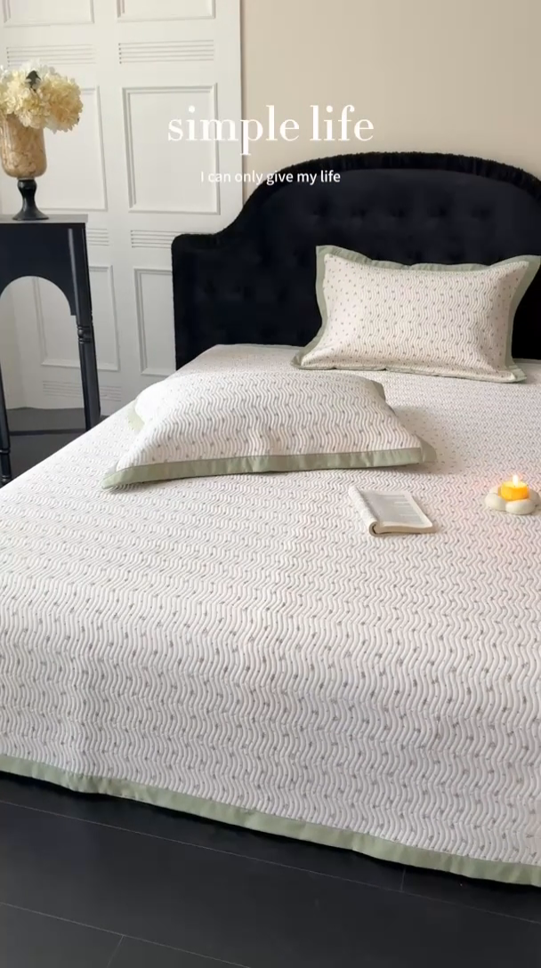 91家纺网 家纺一手货源 找家纺 麦伦家居 2025新款双面莫代尔天丝床盖 清雅-米