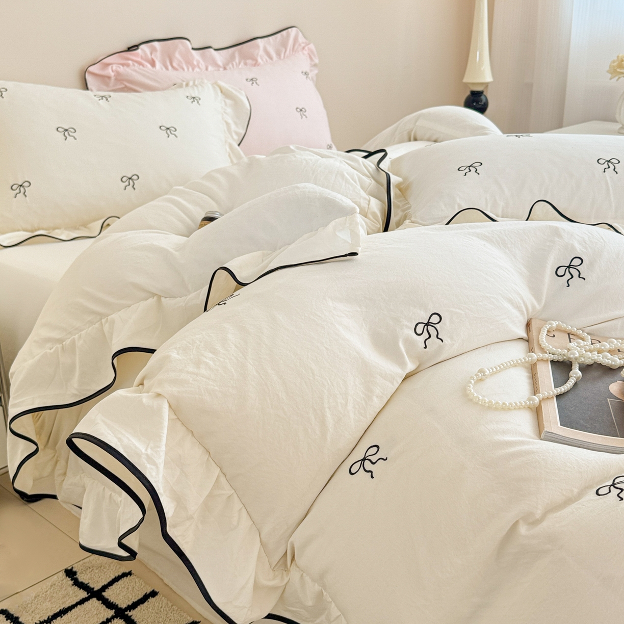 91家纺网 家纺一手货源 找家纺 米可 2025新款云朵棉刺绣花边款四件套 心动-白