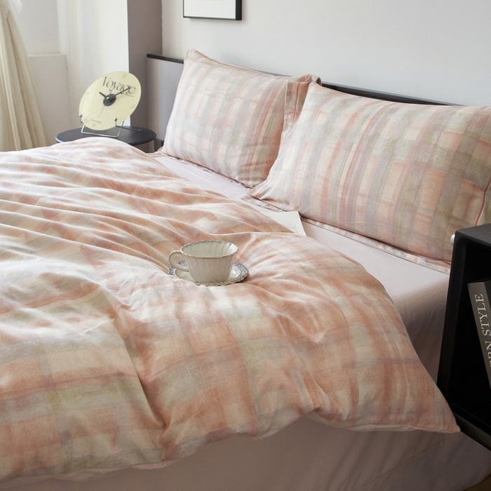 91家纺网 家纺一手货源 找家纺 沐白家居 2025新款全棉生态磨毛四件套彩虹格-粉