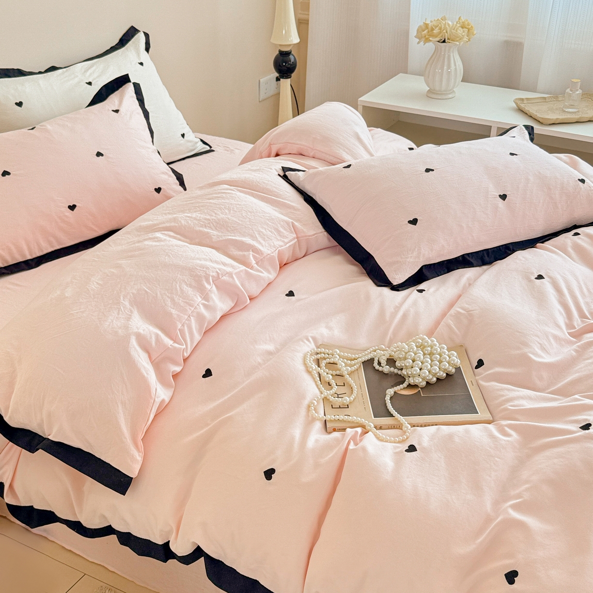 91家纺网 家纺一手货源 找家纺 米可 2025新款云朵棉刺绣花边款四件套 爱心-粉