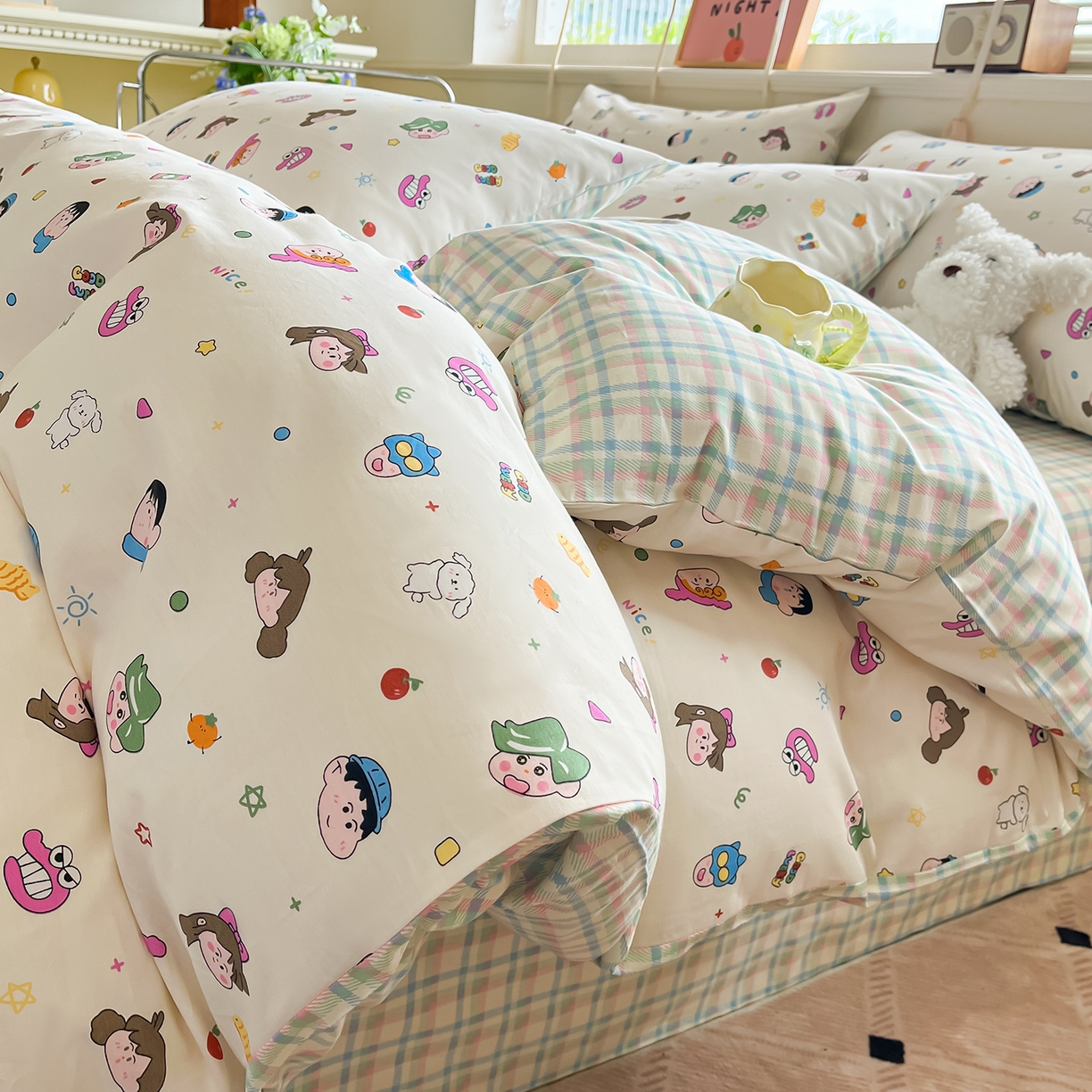 91家纺网 家纺一手货源 找家纺 麦伦家居 2025春夏新款全棉纯棉斜纹40s13372系列-小清新卡通 新新一家