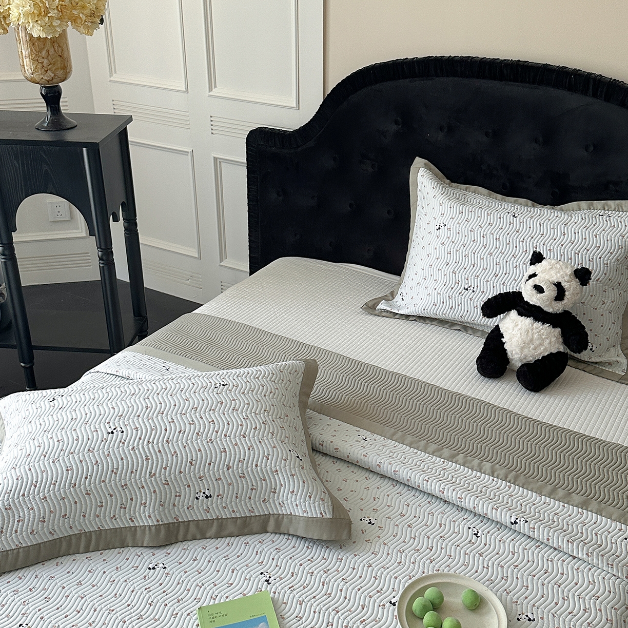 91家纺网 家纺一手货源 找家纺 麦伦家居 2025新款双面莫代尔天丝床盖 水果熊猫