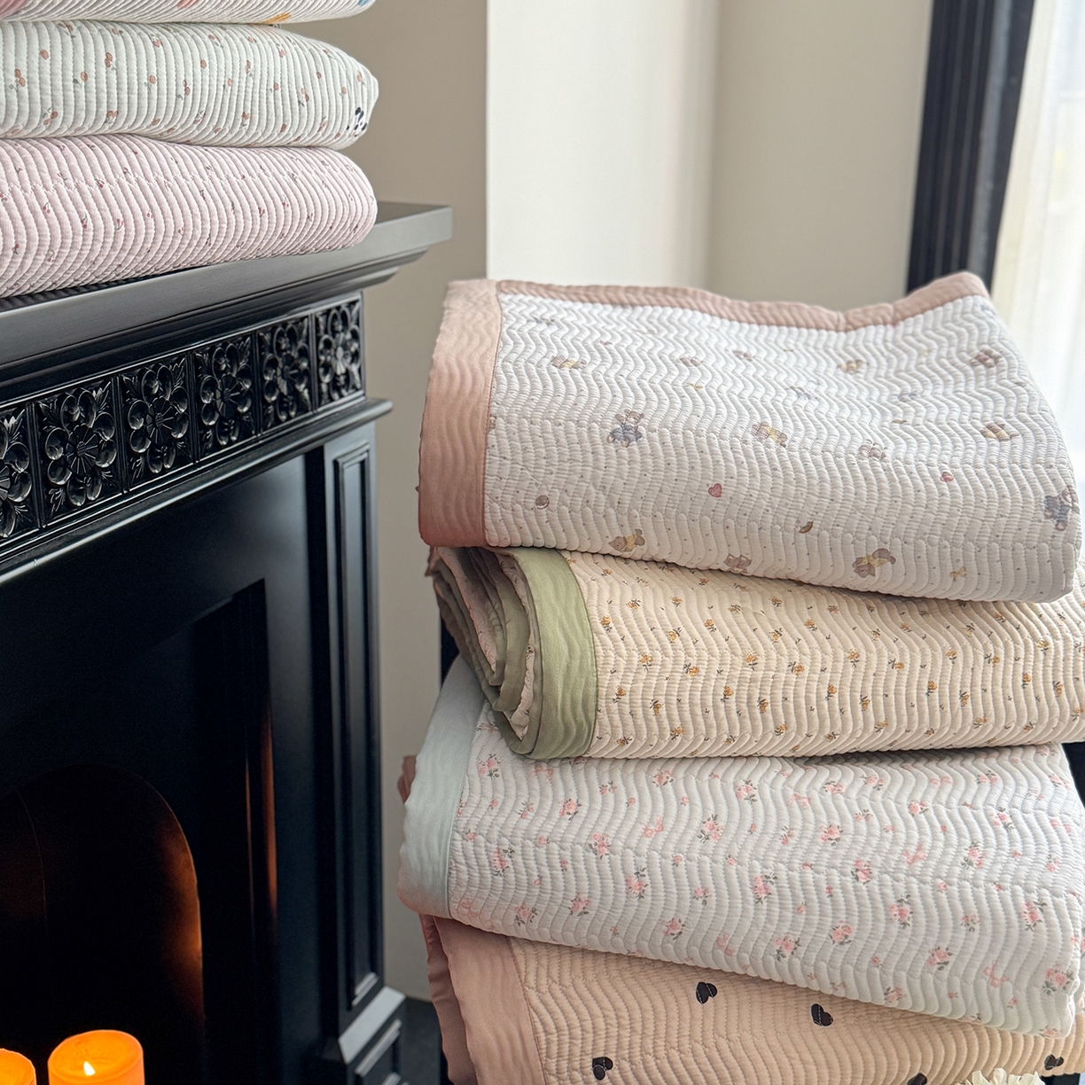 91家纺网 家纺一手货源 找家纺 麦伦家居 2025新款双面莫代尔天丝床盖 组合图仅供参考