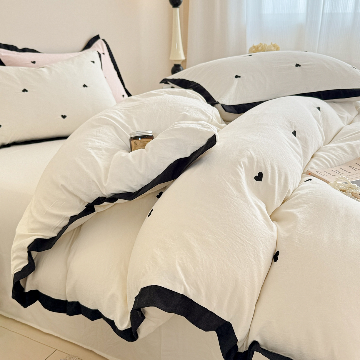 91家纺网 家纺一手货源 找家纺 米可 2025新款云朵棉刺绣花边款四件套 爱心-白