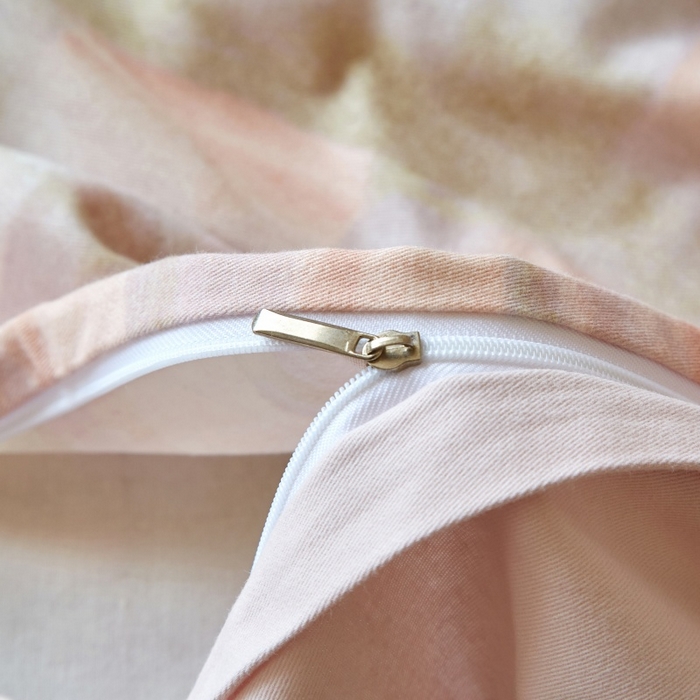 91家纺网 家纺一手货源 找家纺 沐白家居 2025新款全棉生态磨毛四件套彩虹格-粉