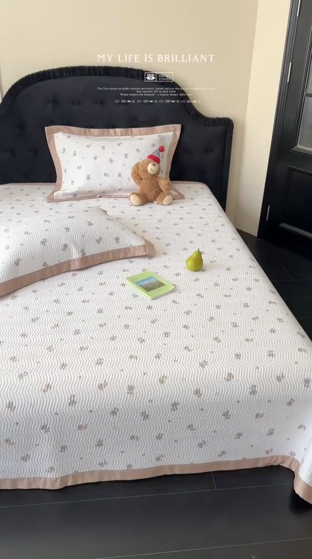 91家纺网 家纺一手货源 找家纺 麦伦家居 2025新款双面莫代尔天丝床盖 好梦熊