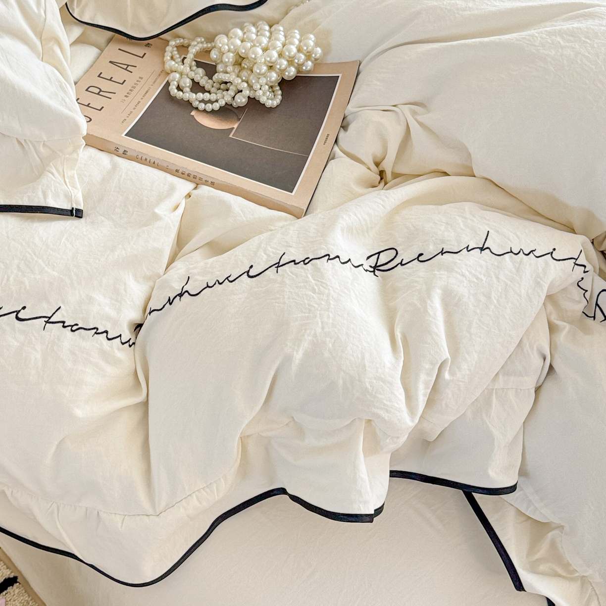 91家纺网 家纺一手货源 找家纺 （总）米可 2025新款云朵棉刺绣花边款四件套