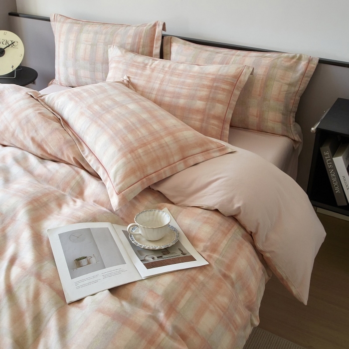 91家纺网 家纺一手货源 找家纺 沐白家居 2025新款全棉生态磨毛四件套彩虹格-粉