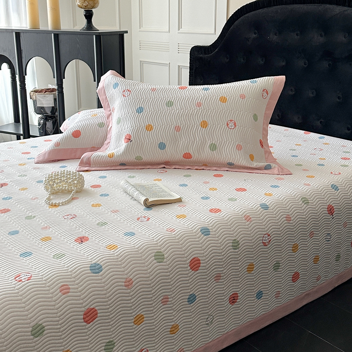 91家纺网 家纺一手货源 找家纺 麦伦家居 2025新款双面莫代尔天丝床盖 糯米团子