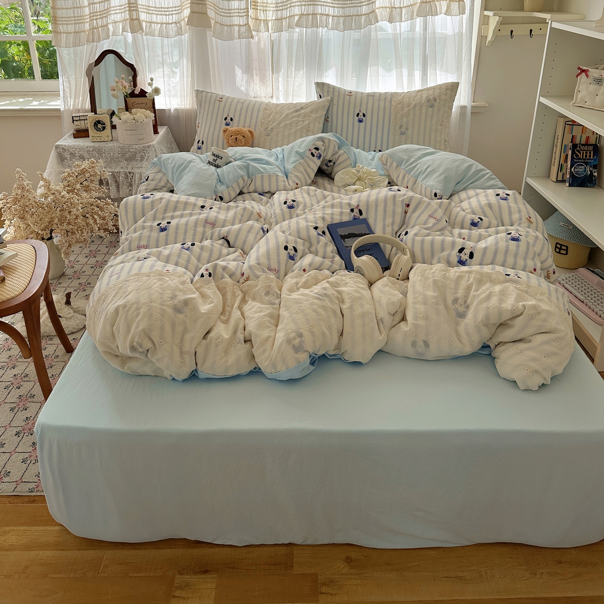 91家纺网 家纺一手货源 找家纺 顾里家纺 2025新款蕾丝花边卡哇伊云感皱皱纱四件套套件 蛋糕狗