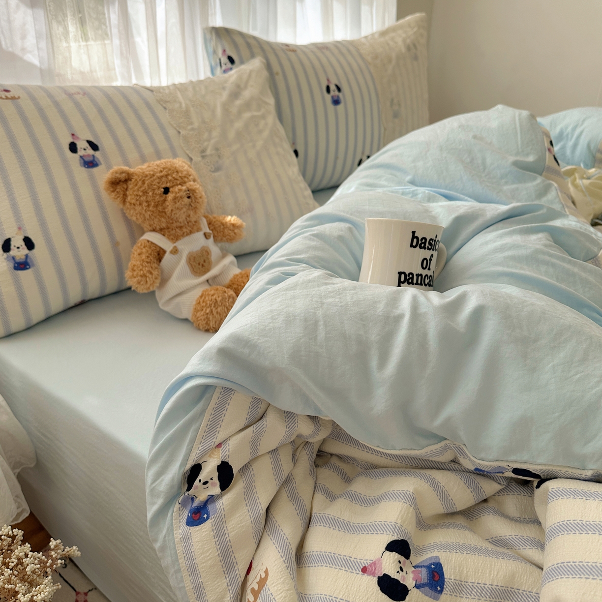 91家纺网 家纺一手货源 找家纺 顾里家纺 2025新款蕾丝花边卡哇伊云感皱皱纱四件套套件 蛋糕狗