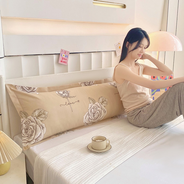 91家纺网 家纺一手货源 找家纺 芯宜佳 2025新款小清新斜纹印花双人枕套 玫瑰故事