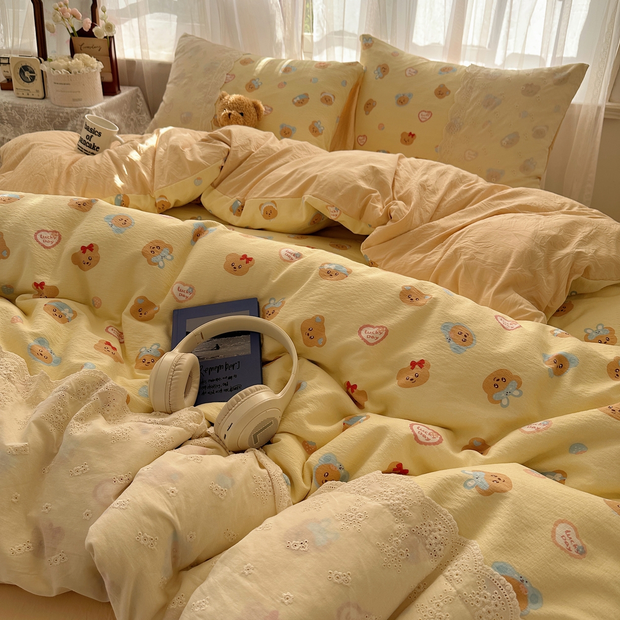 91家纺网 家纺一手货源 找家纺 顾里家纺 2025新款蕾丝花边卡哇伊云感皱皱纱四件套套件 奶萌黄熊