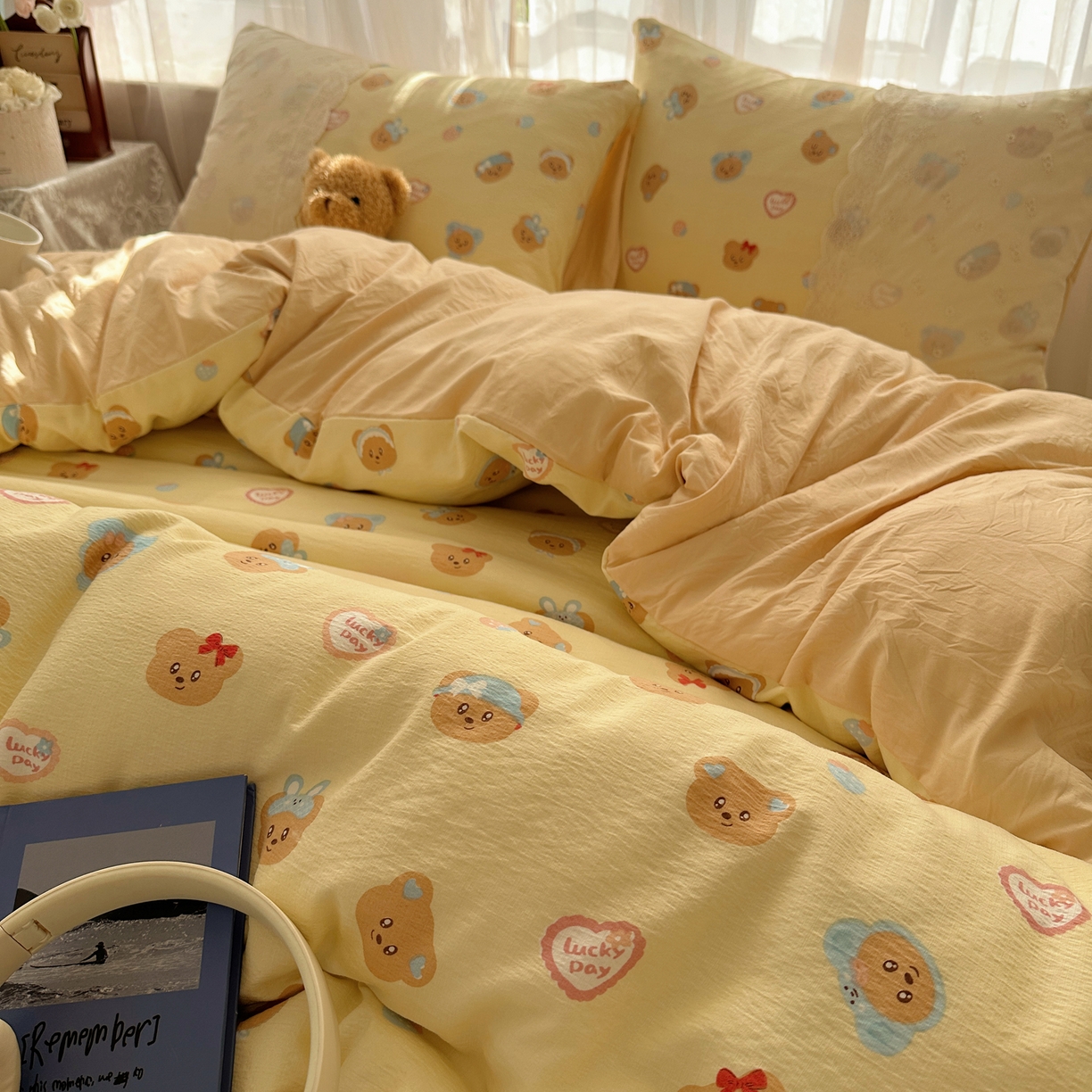 91家纺网 家纺一手货源 找家纺 顾里家纺 2025新款蕾丝花边卡哇伊云感皱皱纱四件套套件 奶萌黄熊