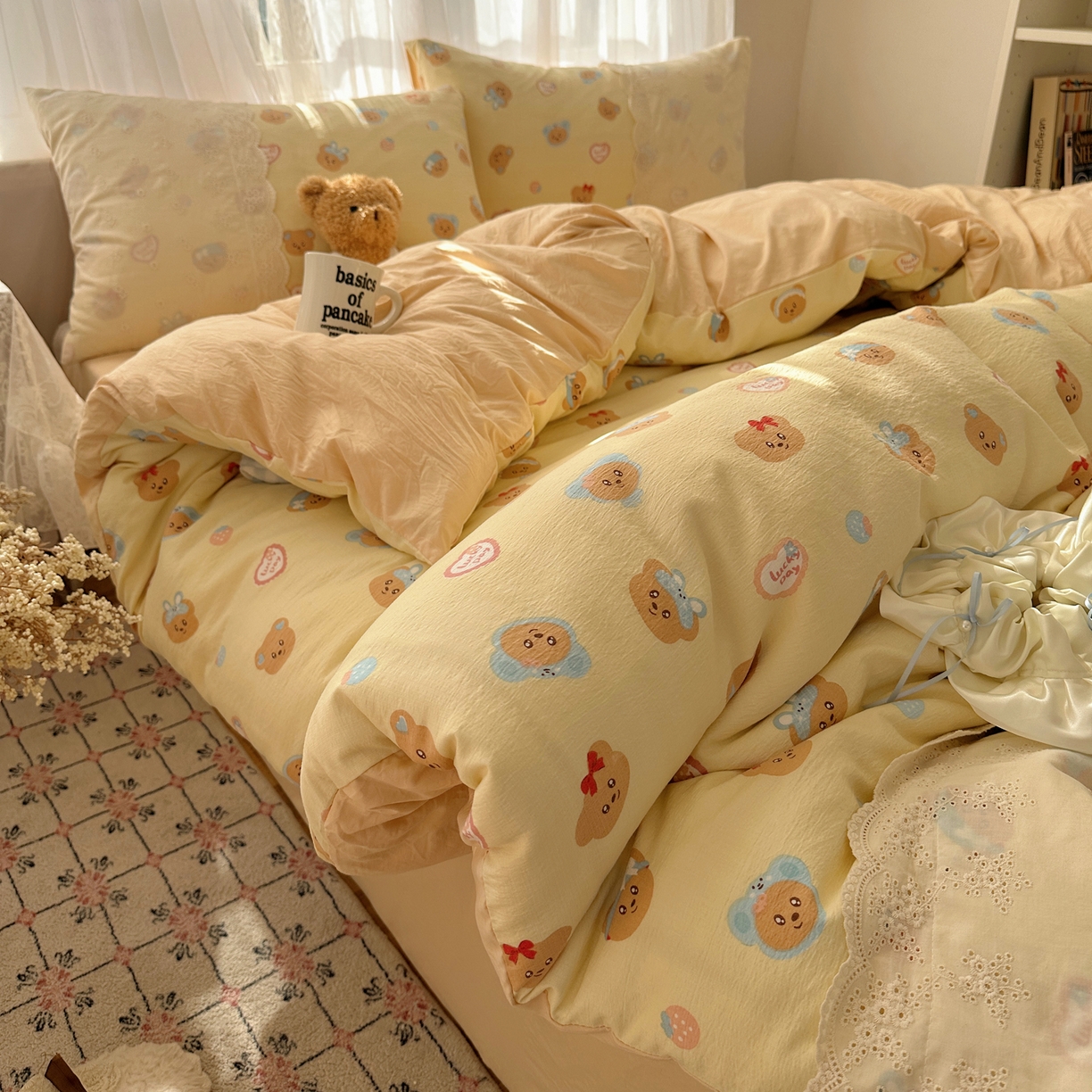 91家纺网 家纺一手货源 找家纺 顾里家纺 2025新款蕾丝花边卡哇伊云感皱皱纱四件套套件 奶萌黄熊