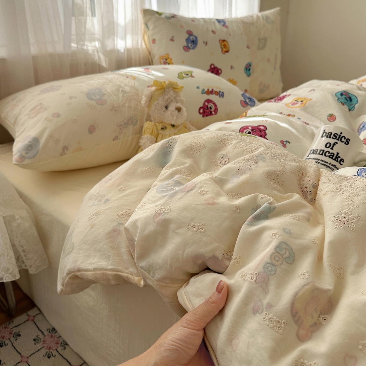 91家纺网 家纺一手货源 找家纺 顾里家纺 2025新款蕾丝花边卡哇伊云感皱皱纱四件套套件 童年时光