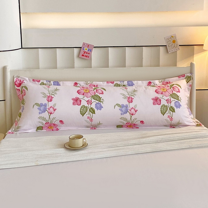 91家纺网 家纺一手货源 找家纺 芯宜佳 2025新款小清新斜纹印花双人枕套 瑰丽山茶