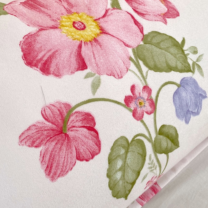 91家纺网 家纺一手货源 找家纺 芯宜佳 2025新款小清新斜纹印花双人枕套 瑰丽山茶