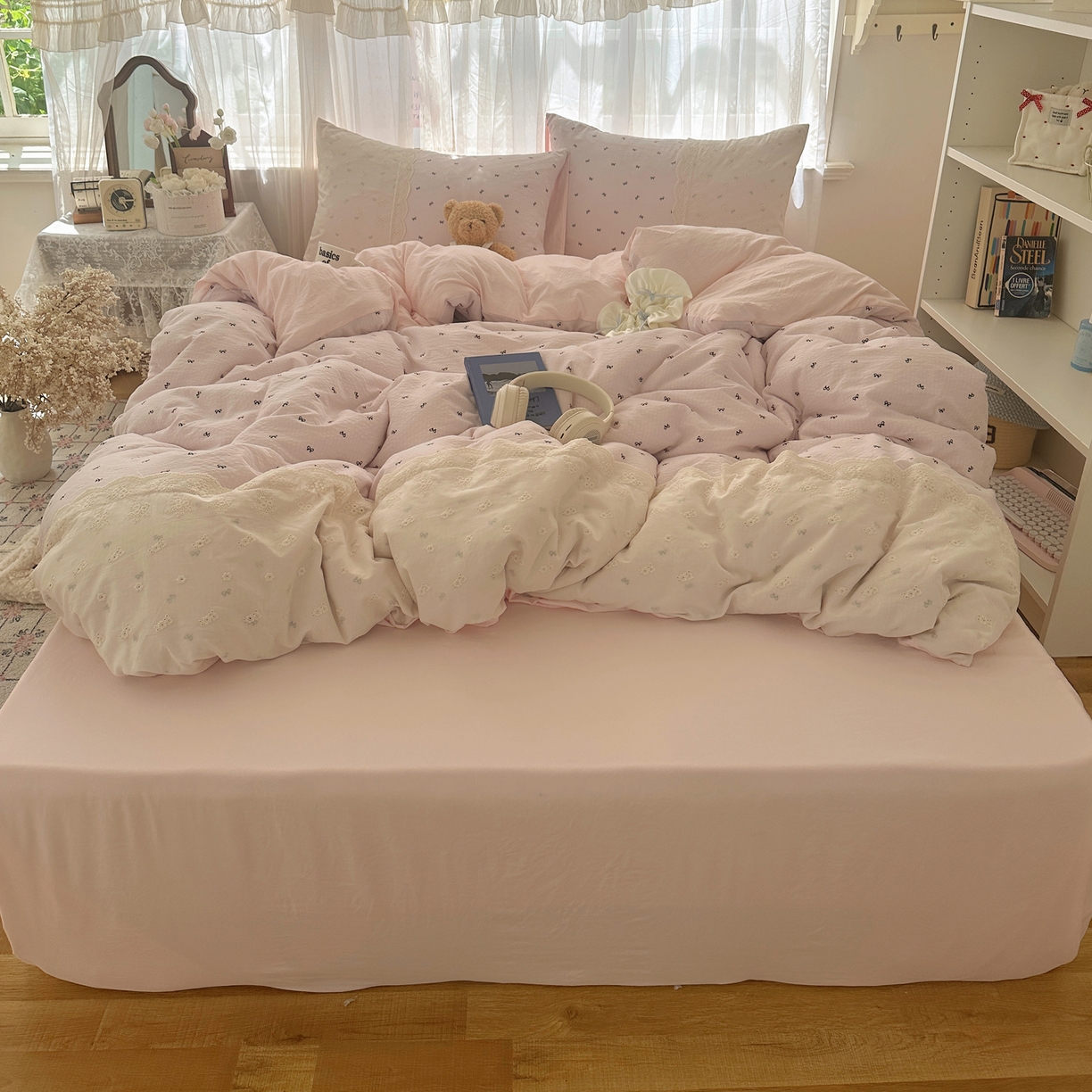 91家纺网 家纺一手货源 找家纺 顾里家纺 2025新款蕾丝花边卡哇伊云感皱皱纱四件套套件 小蝴蝶结