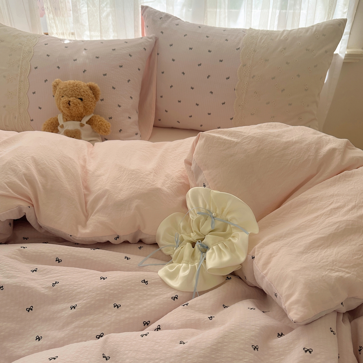 91家纺网 家纺一手货源 找家纺 顾里家纺 2025新款蕾丝花边卡哇伊云感皱皱纱四件套套件 小蝴蝶结