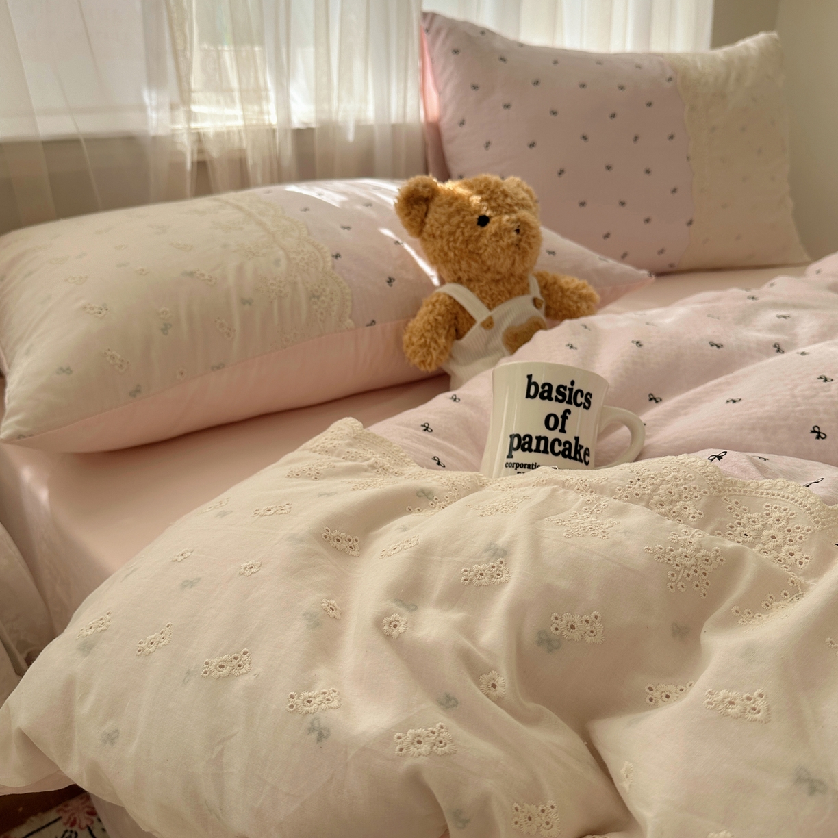 91家纺网 家纺一手货源 找家纺 顾里家纺 2025新款蕾丝花边卡哇伊云感皱皱纱四件套套件 小蝴蝶结