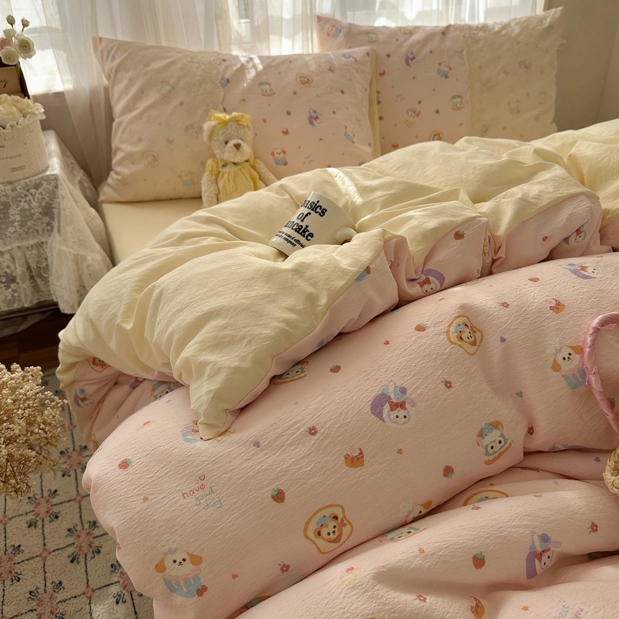 91家纺网 家纺一手货源 找家纺 顾里家纺 2025新款蕾丝花边卡哇伊云感皱皱纱四件套套件 小熊软糖