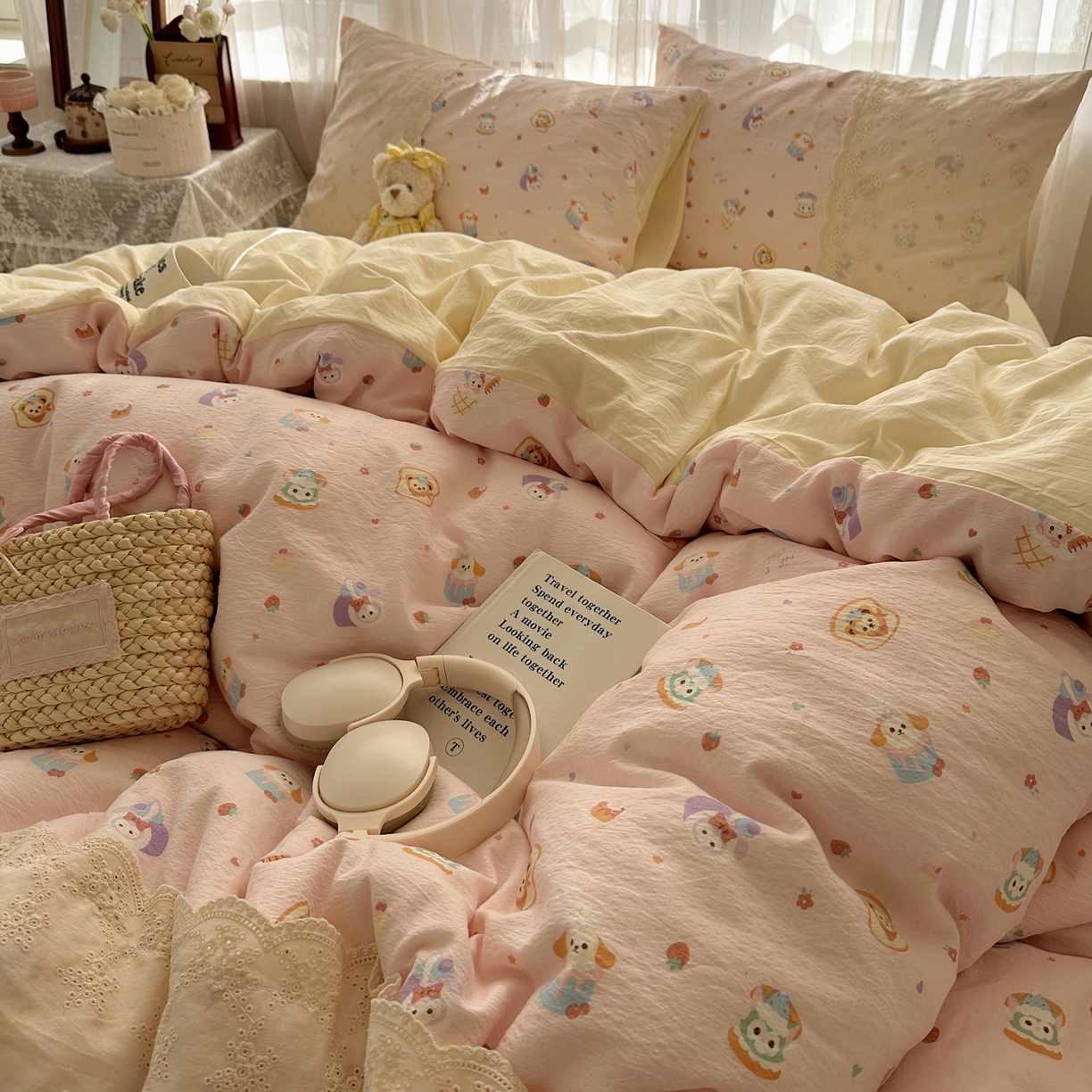 91家纺网 家纺一手货源 找家纺 顾里家纺 2025新款蕾丝花边卡哇伊云感皱皱纱四件套套件 小熊软糖