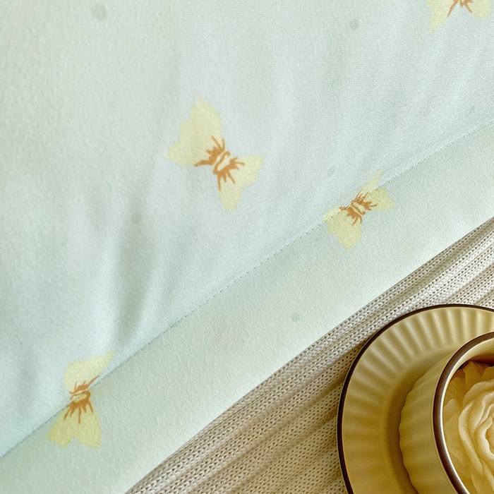 91家纺网 家纺一手货源 找家纺 芯宜佳 2025新款小清新斜纹印花双人枕套 花语萌兔