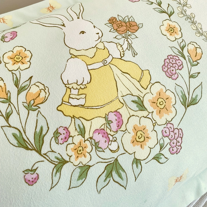 91家纺网 家纺一手货源 找家纺 芯宜佳 2025新款小清新斜纹印花双人枕套 花语萌兔