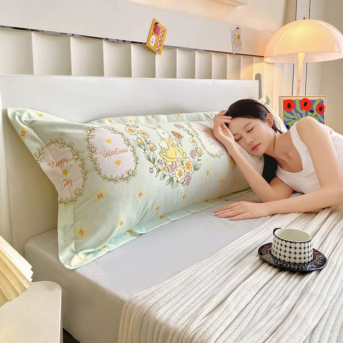 91家纺网 家纺一手货源 找家纺 芯宜佳 2025新款小清新斜纹印花双人枕套 花语萌兔