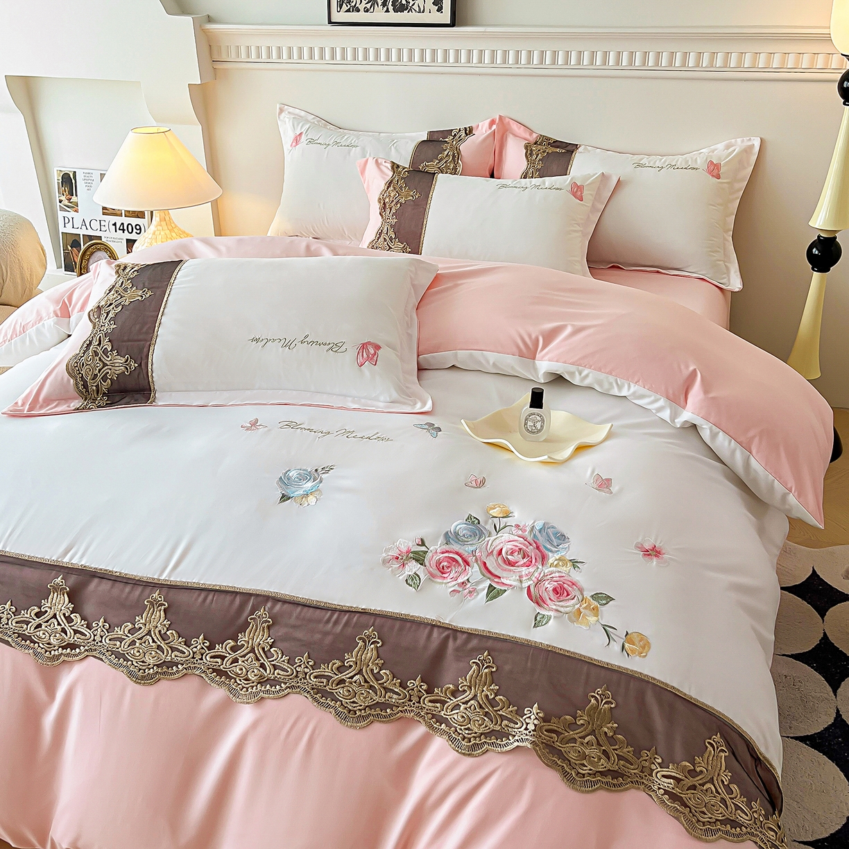 91家纺网 家纺一手货源 找家纺 （总）艺玲家纺 2025新款轻奢高级感亲肤棉床单床盖床笠少女心刺绣四件套