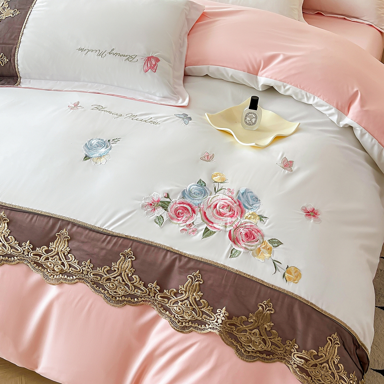 91家纺网 家纺一手货源 找家纺 （总）艺玲家纺 2025新款轻奢高级感亲肤棉床单床盖床笠少女心刺绣四件套